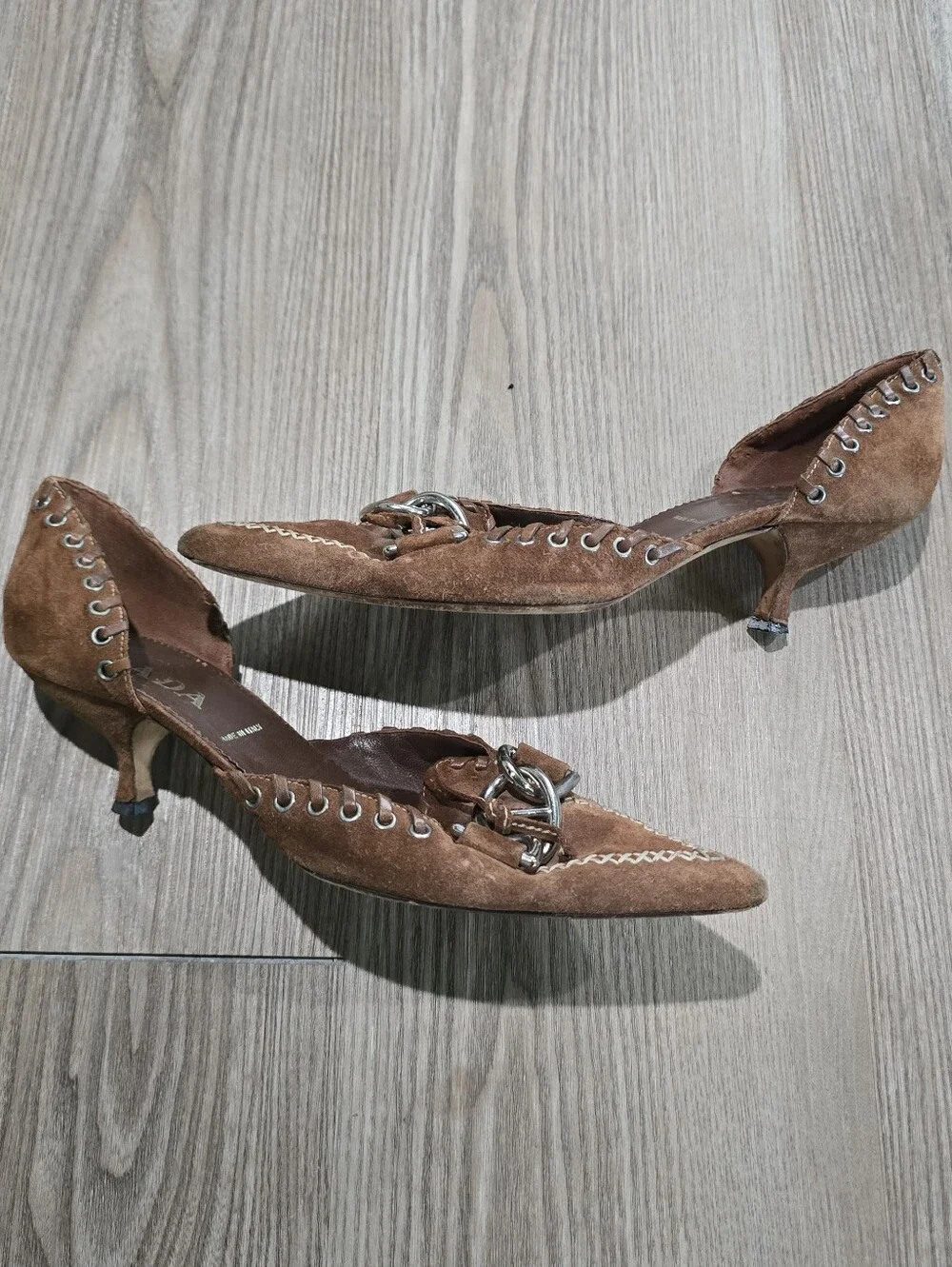 Prada Brown Suede Pointed Chain-Embellished Pumps Vintage - Picture 2 of 10